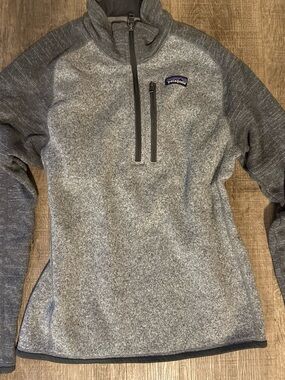 Patagonia Dark Gray Fleece Pullover with Multicolor Logo